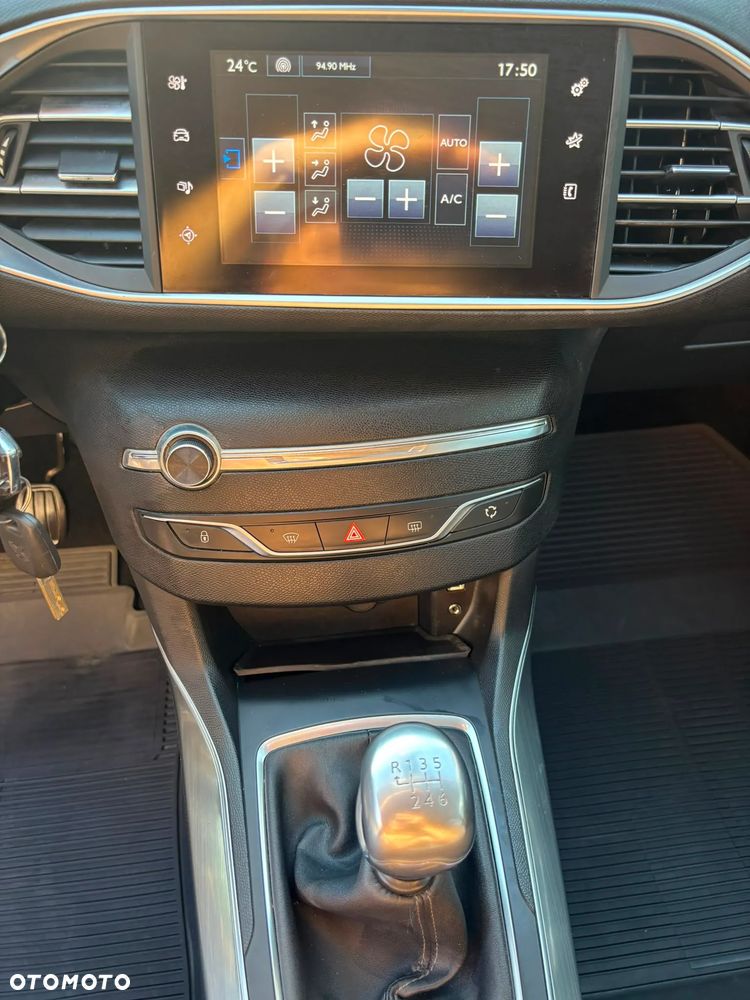 Peugeot 308 PureTech 130 Stop & Start Allure - 29