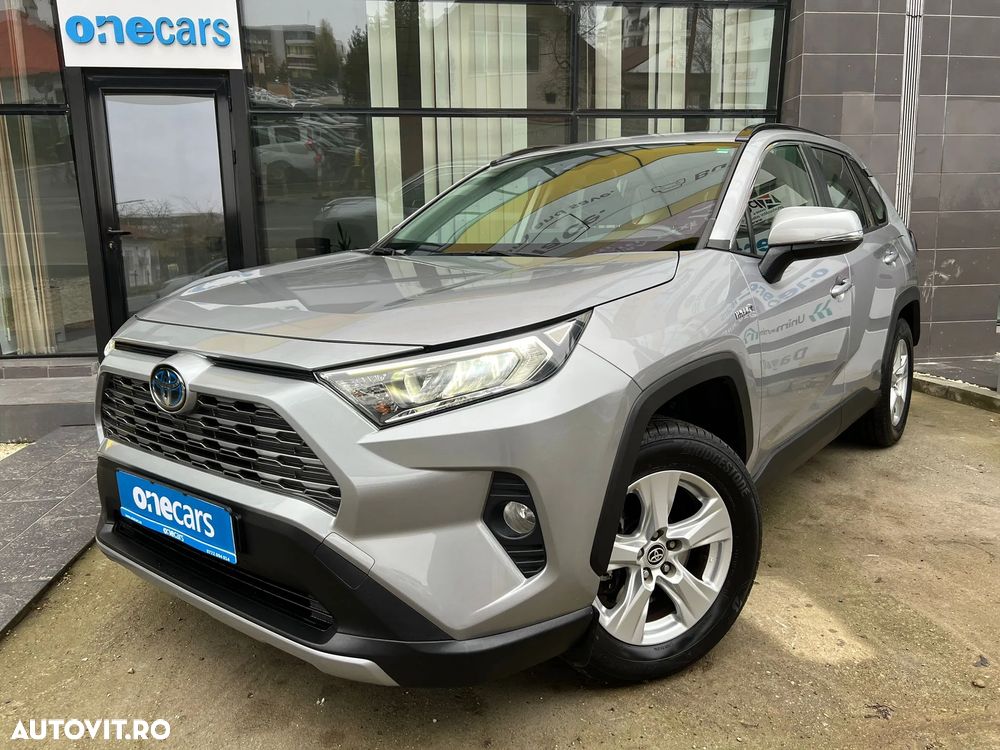 Toyota RAV4 - 1