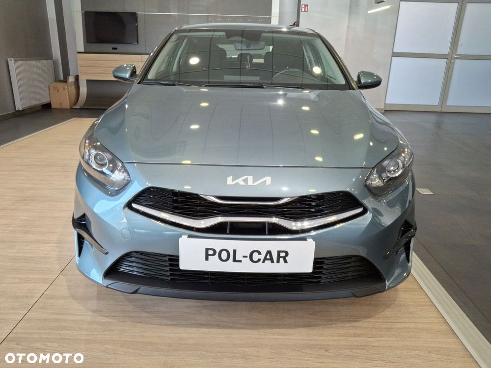 Kia Ceed 1.5 T-GDI M - 2