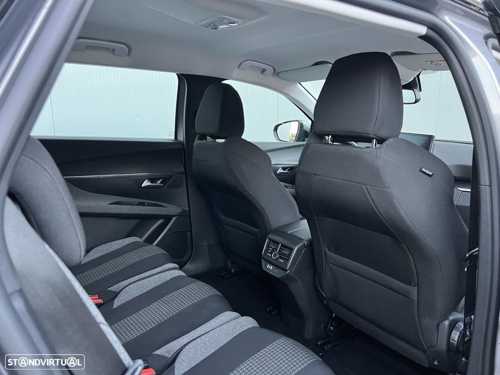 Peugeot 5008 PureTech 130 EAT8 Stop & Start Active Business-Pack - 33