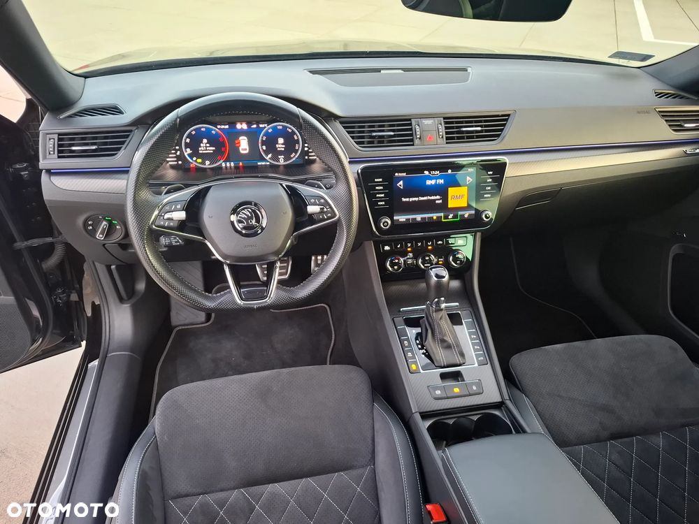 Skoda Superb 2.0 TDI SCR Sportline DSG - 21