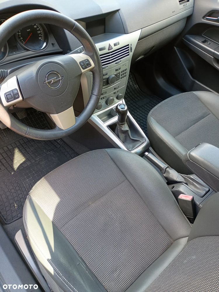 Opel Astra - 11