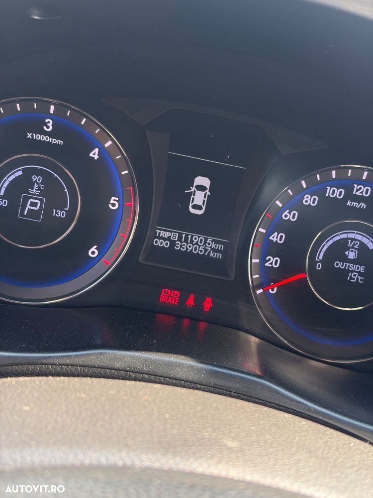 Hyundai i40 1.7 CRDI DPF CW TPMS Aut. Supreme - 7