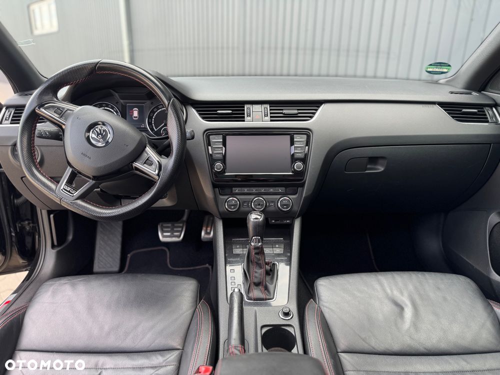 Skoda Octavia 2.0 TDI RS DSG - 17