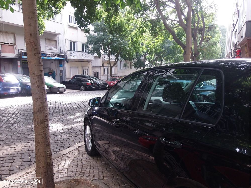 VW Golf 1.6 TDi Highline - 6