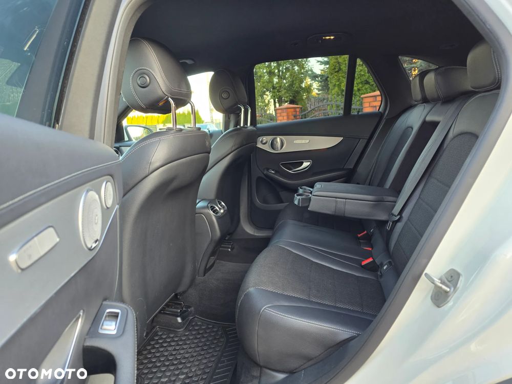 Mercedes-Benz GLC - 15