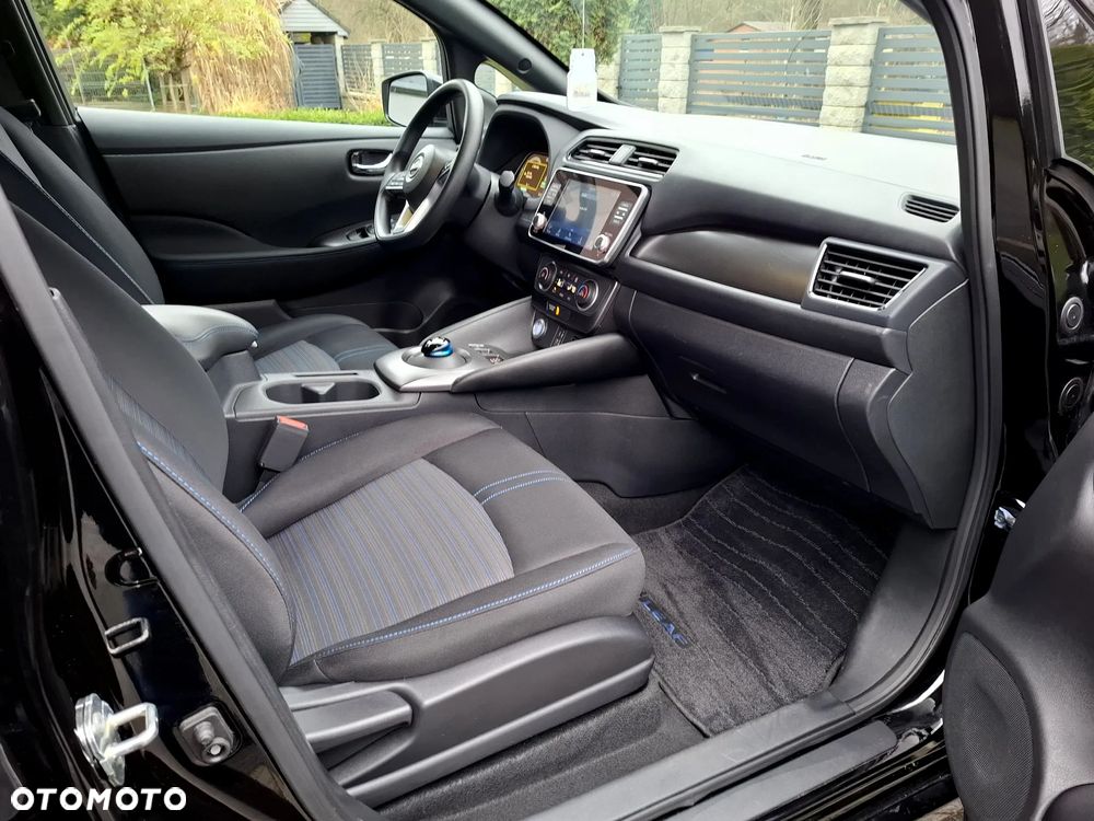 Nissan Leaf 40kWh Acenta - 12