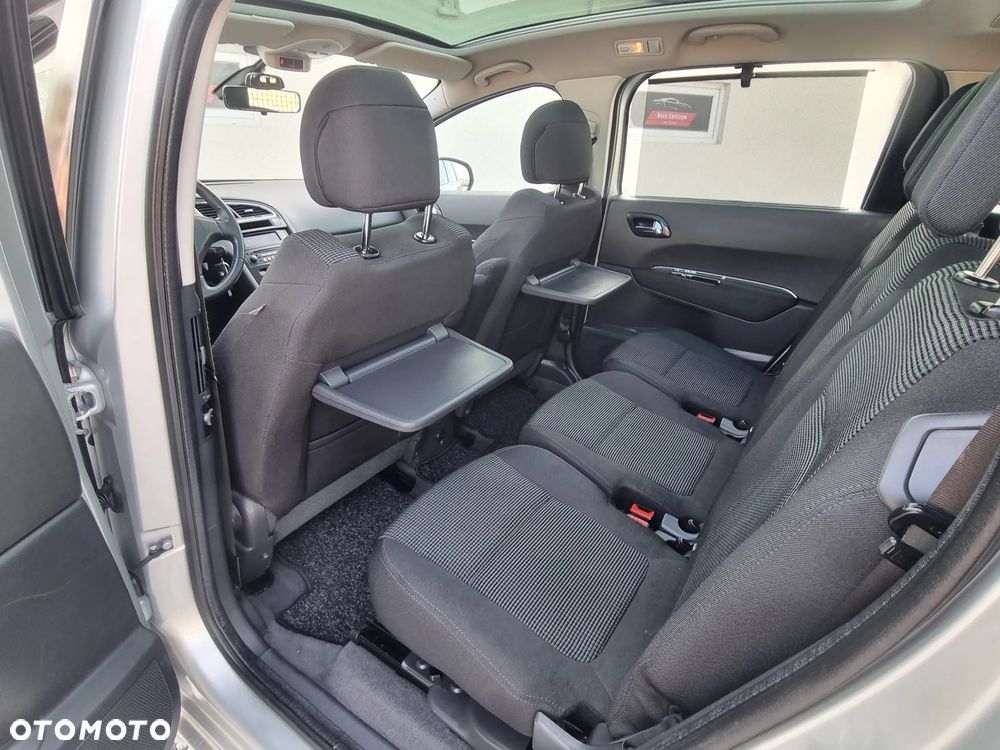 Peugeot 5008 1.6 HDi Premium - 14