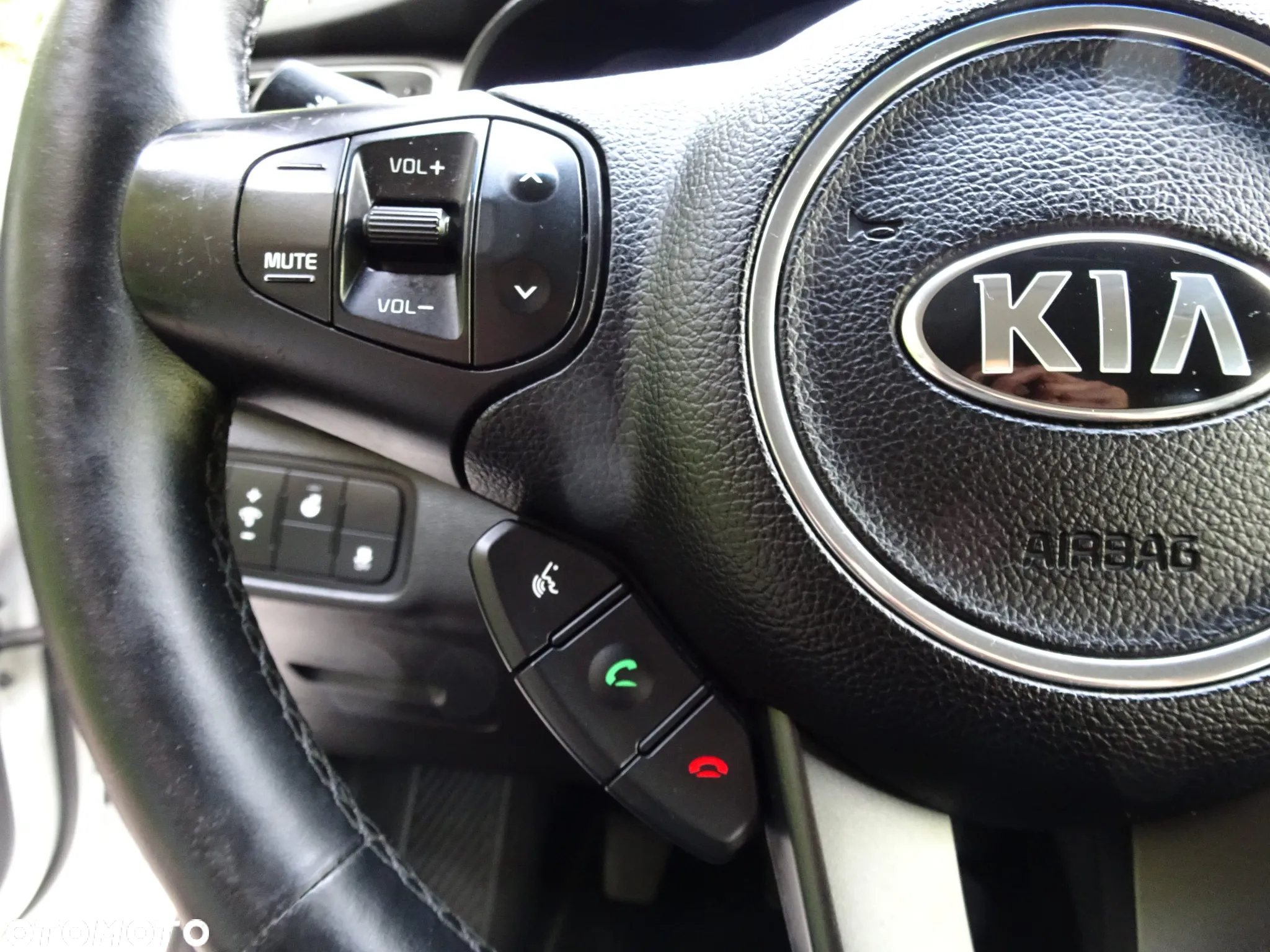 Kia Carens 1.6 GDI Business Line 7os EU6 - 31