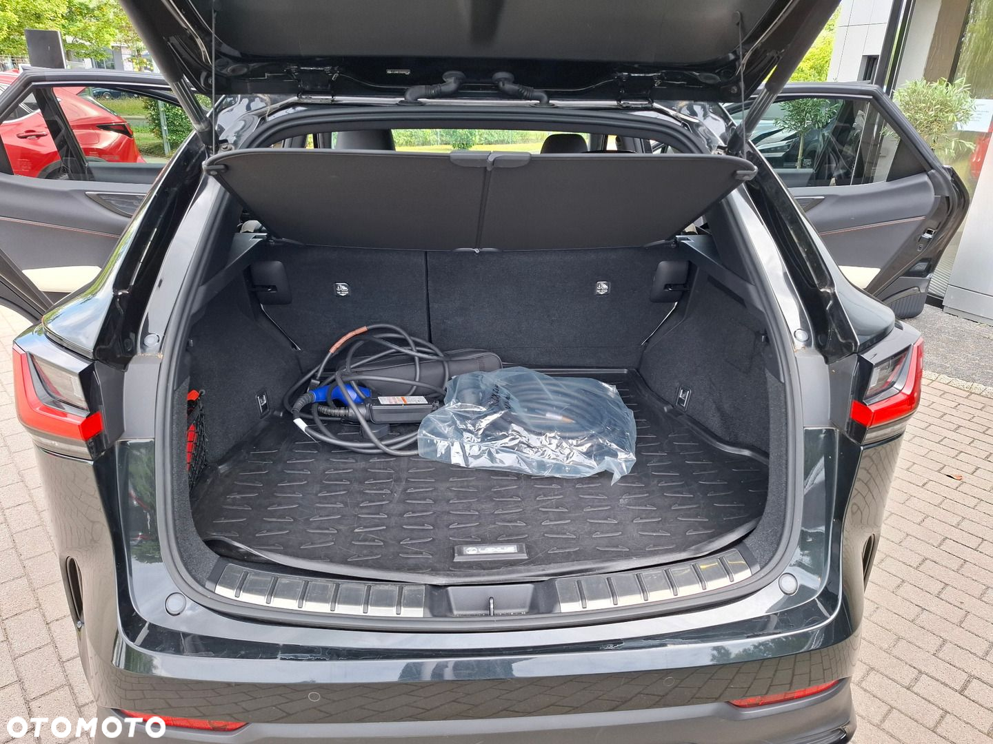 Lexus NX - 28