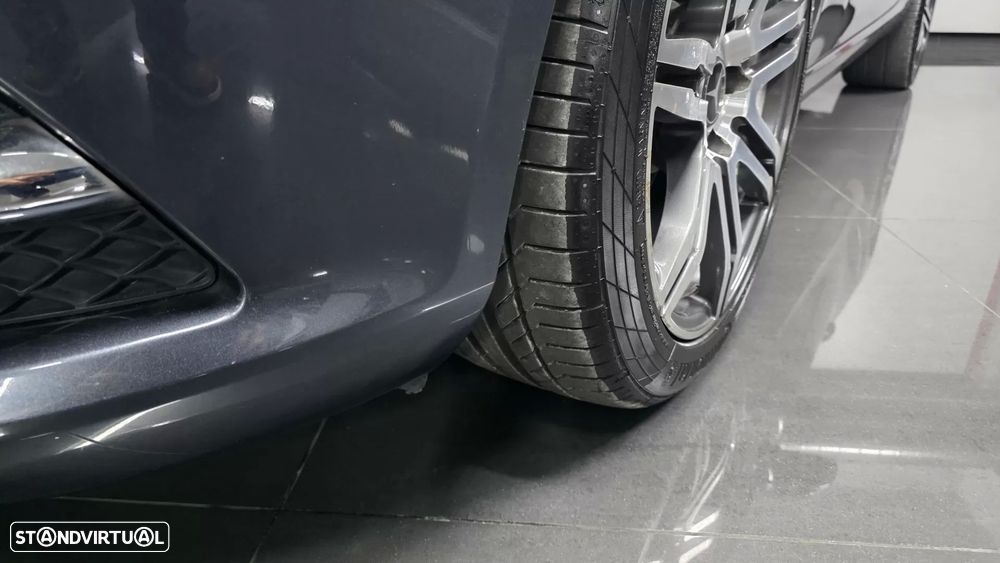 Mercedes-Benz SLK 200 (BlueEFFICIENCY) - 40