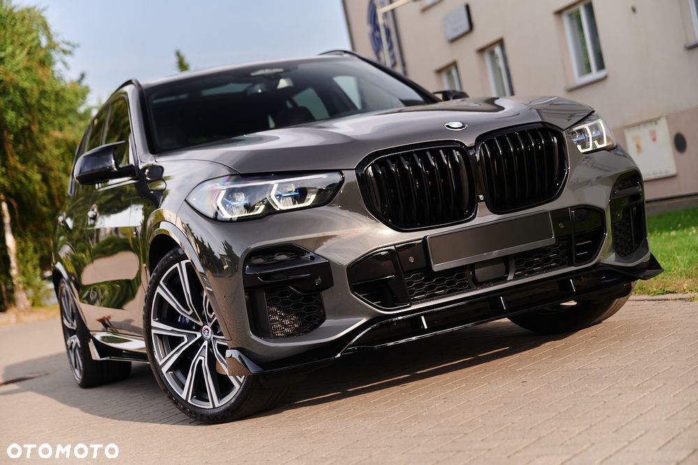 BMW X5 M M50i - 25