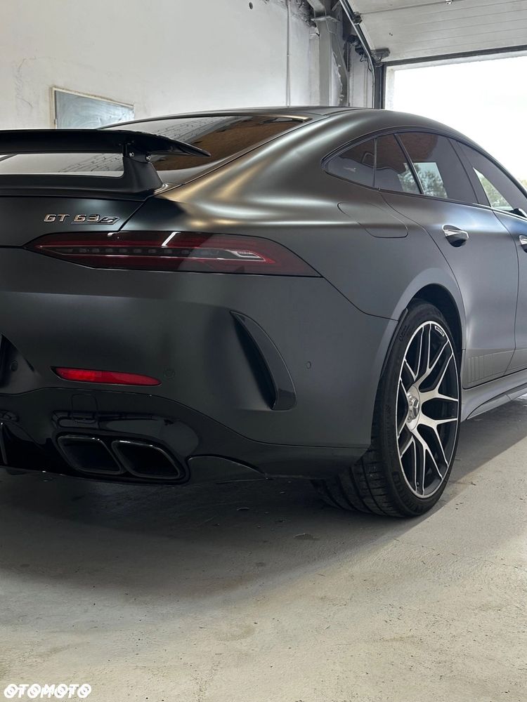 Mercedes-Benz AMG GT - 11