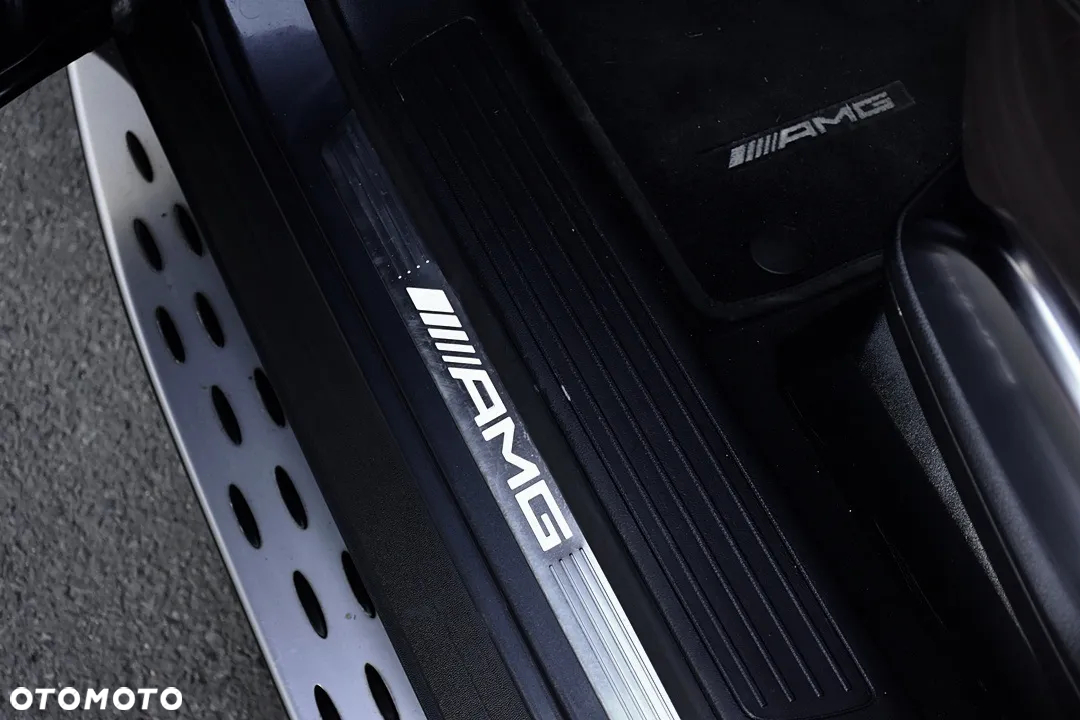 Mercedes-Benz GL 63 AMG 4Matic AMG Speedshift Plus 7G-TRONIC - 29
