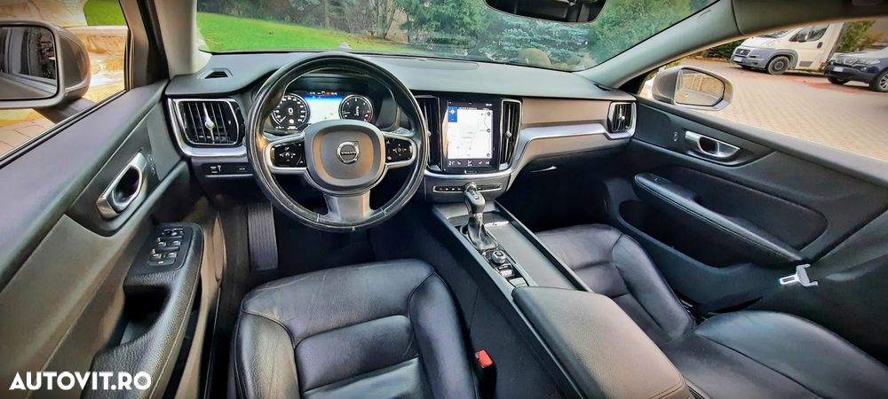 Volvo V60 D3 Momentum - 11