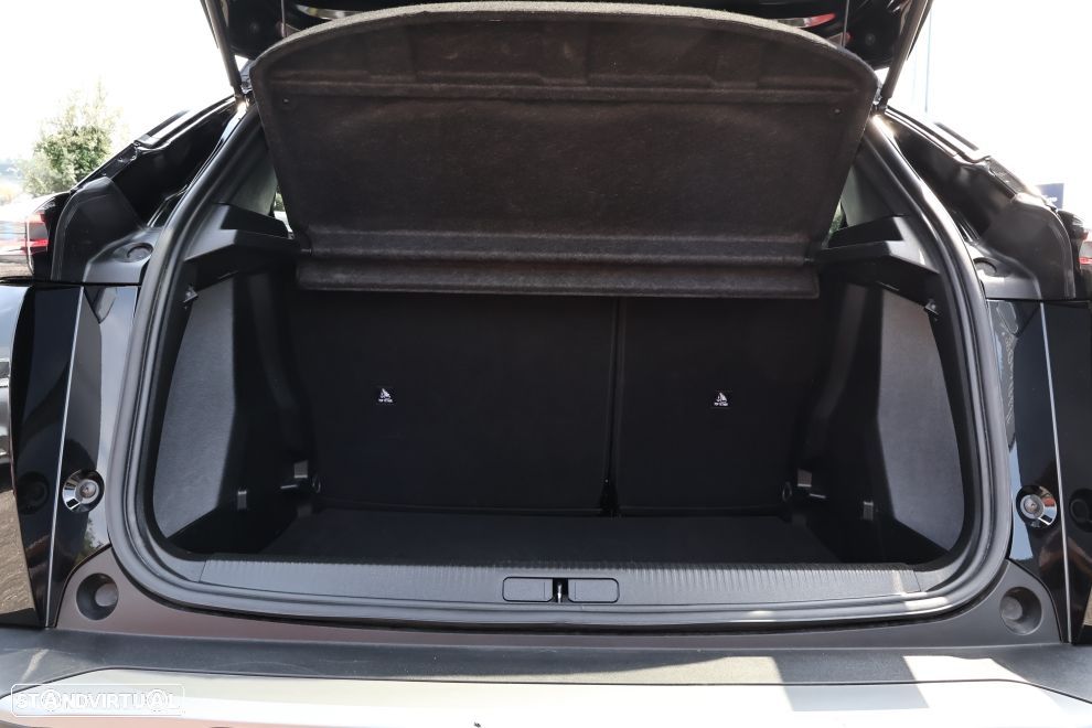 Peugeot 2008 1.2 Hybrid Allure e-DCS6 - 53
