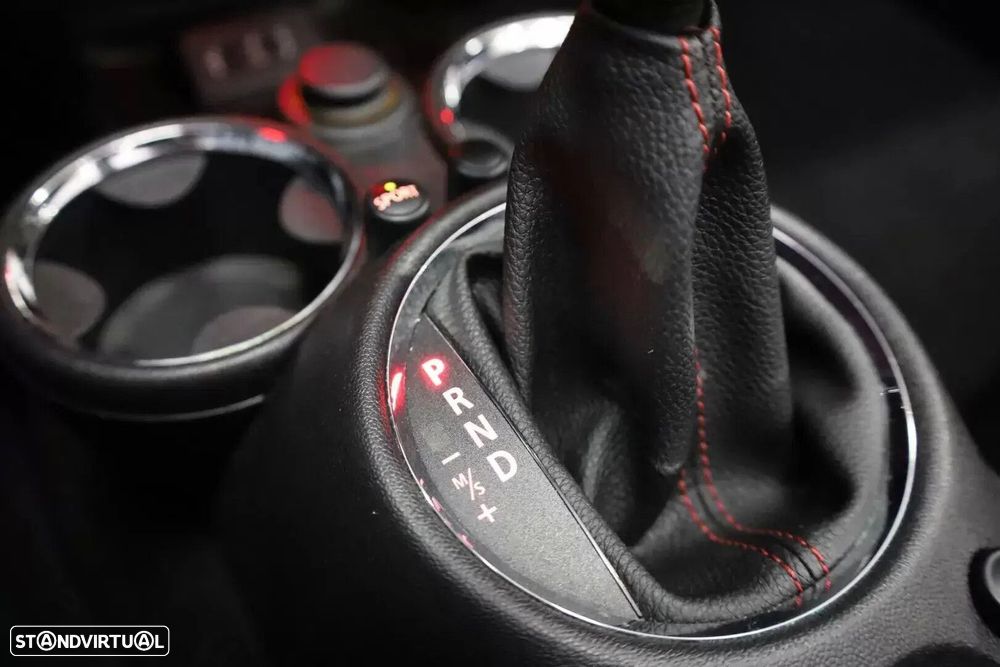 MINI Cabrio John Cooper Works Auto - 33