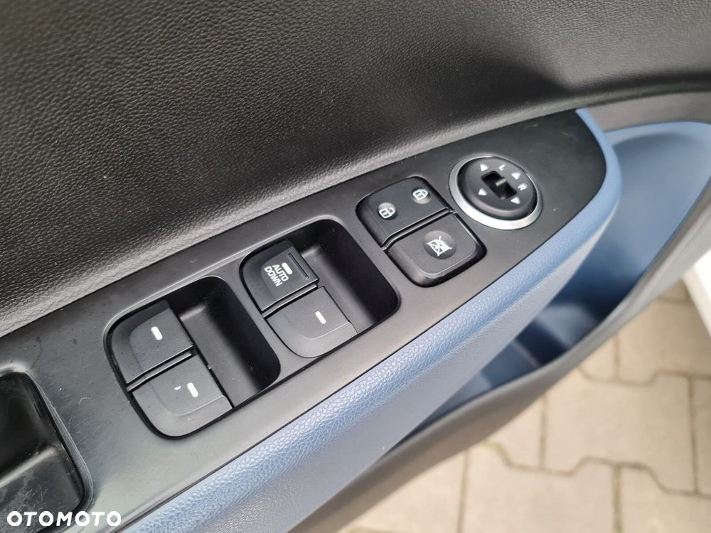 Hyundai i10 1.2 Premium - 11