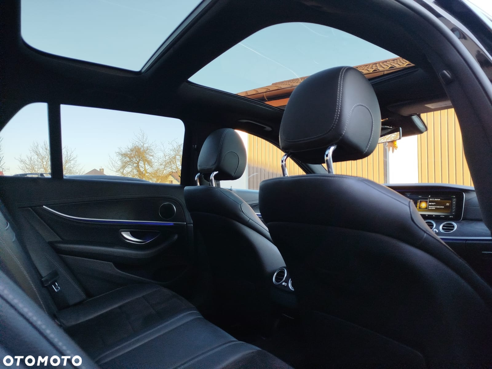 Mercedes-Benz Klasa E 220 d Business Edition 9G-TRONIC - 12