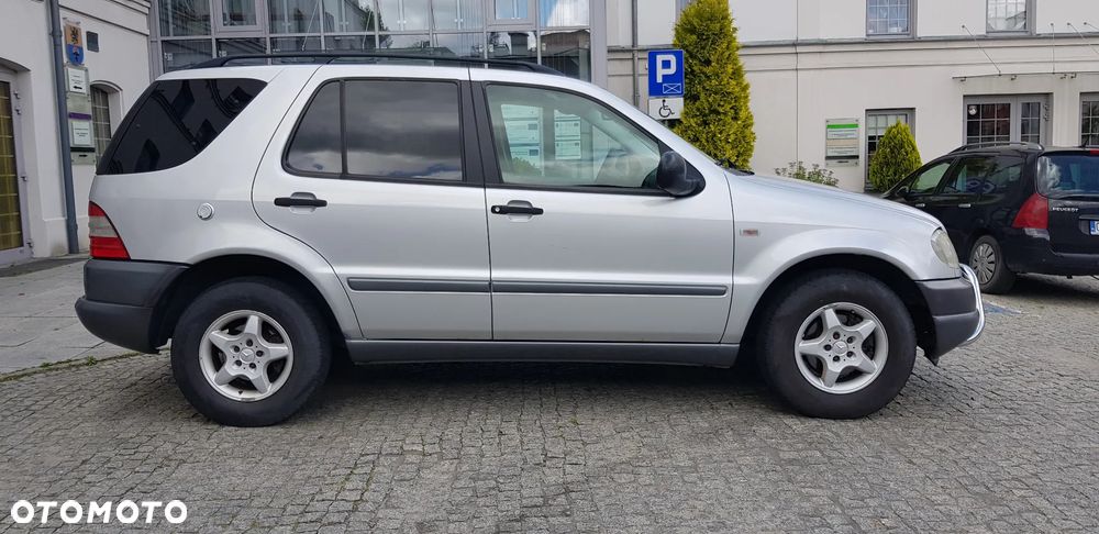 Mercedes-Benz ML 320 - 4