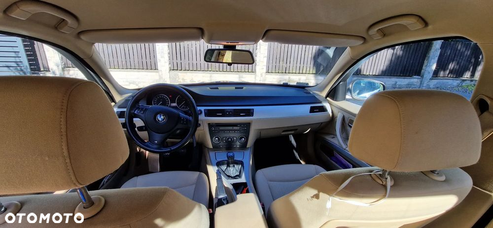 BMW Seria 3 320d - 11