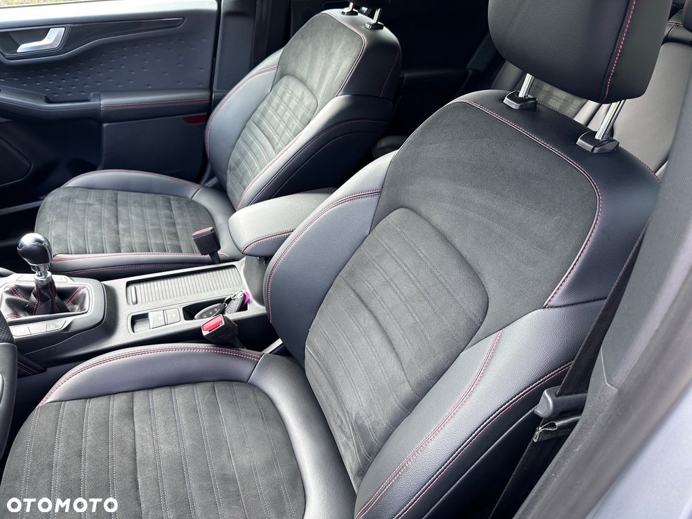 Ford Kuga - 25