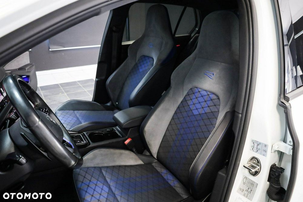 Volkswagen Golf 2.0 TSI 4Motion R DSG - 17
