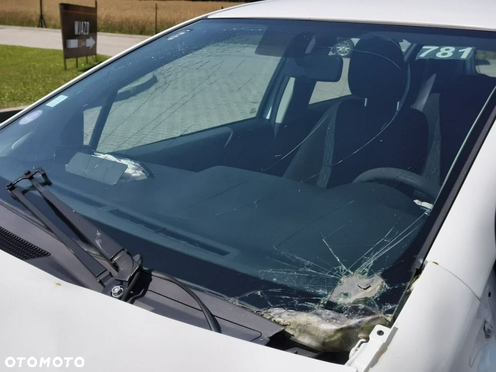 Toyota Yaris - 25