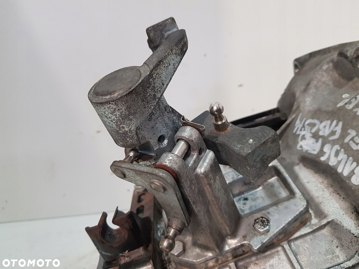 SKRZYNIA BIEGÓW F13C374 OPEL CORSA C D AGILA 1.2B - 6