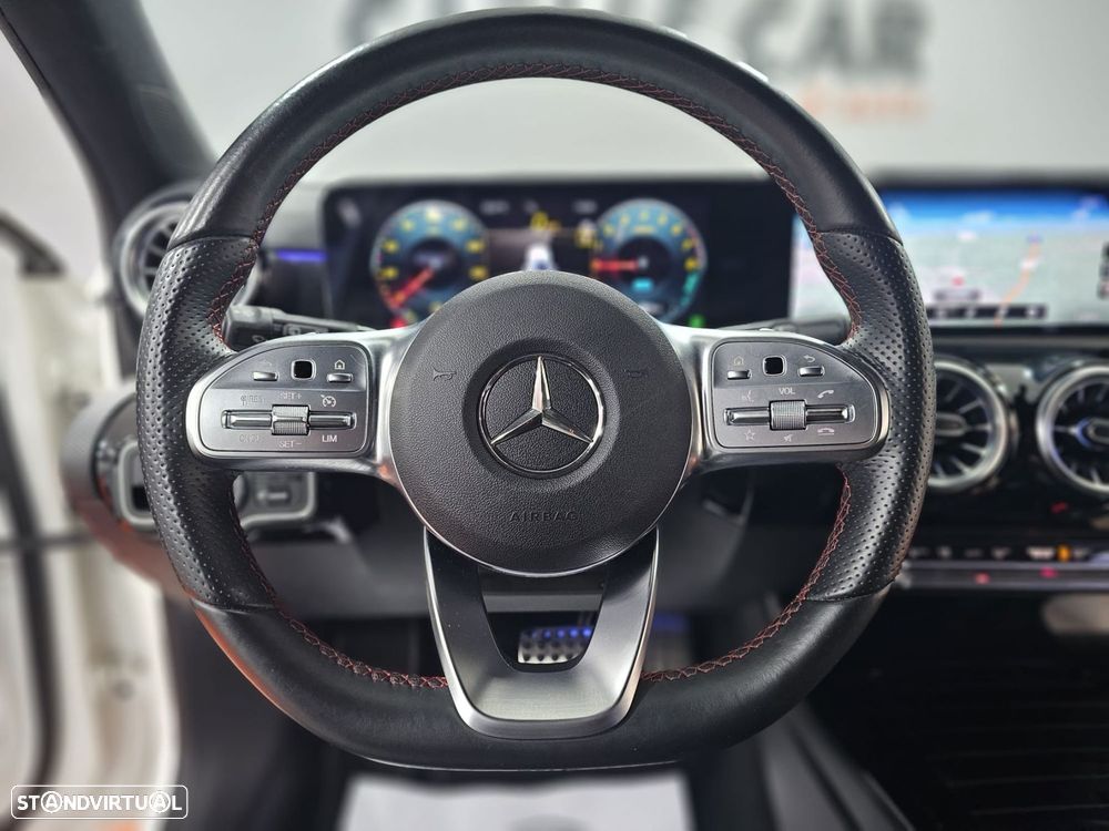 Mercedes-Benz A 250 e AMG Line - 17