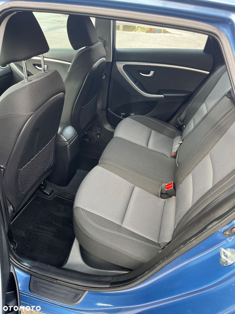 Hyundai i30 1.6 CRDi BlueDrive Premium - 34