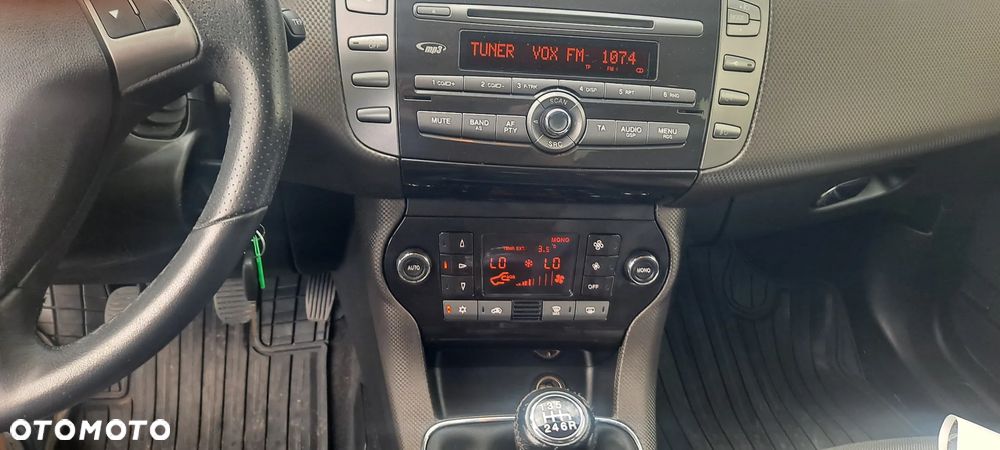 Fiat Bravo 1.4 16V Dynamic - 6