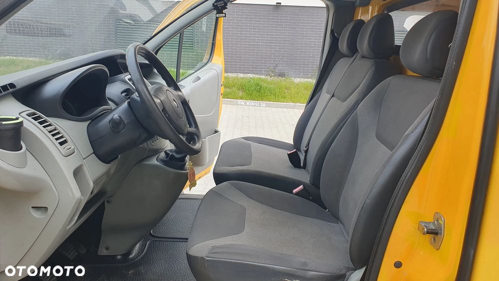 Renault TRAFIC - 8