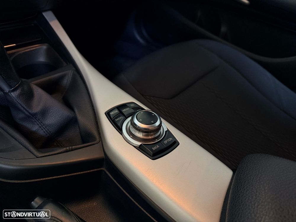 BMW 116 d EDynamics Line Sport - 25