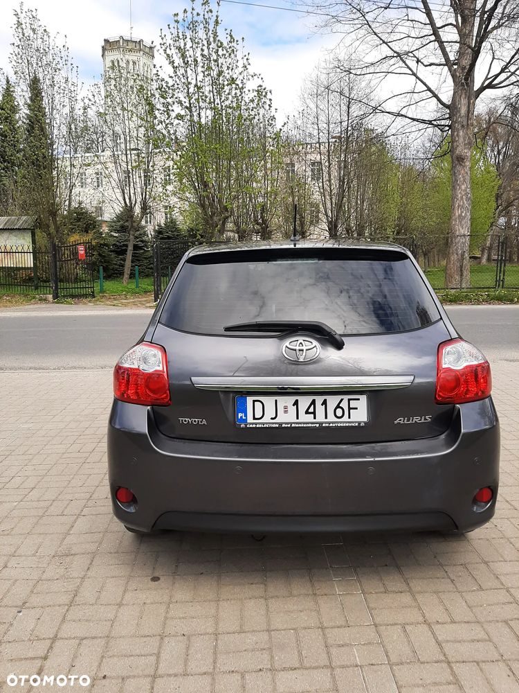 Toyota Auris 2.0 D-4D Travel - 7