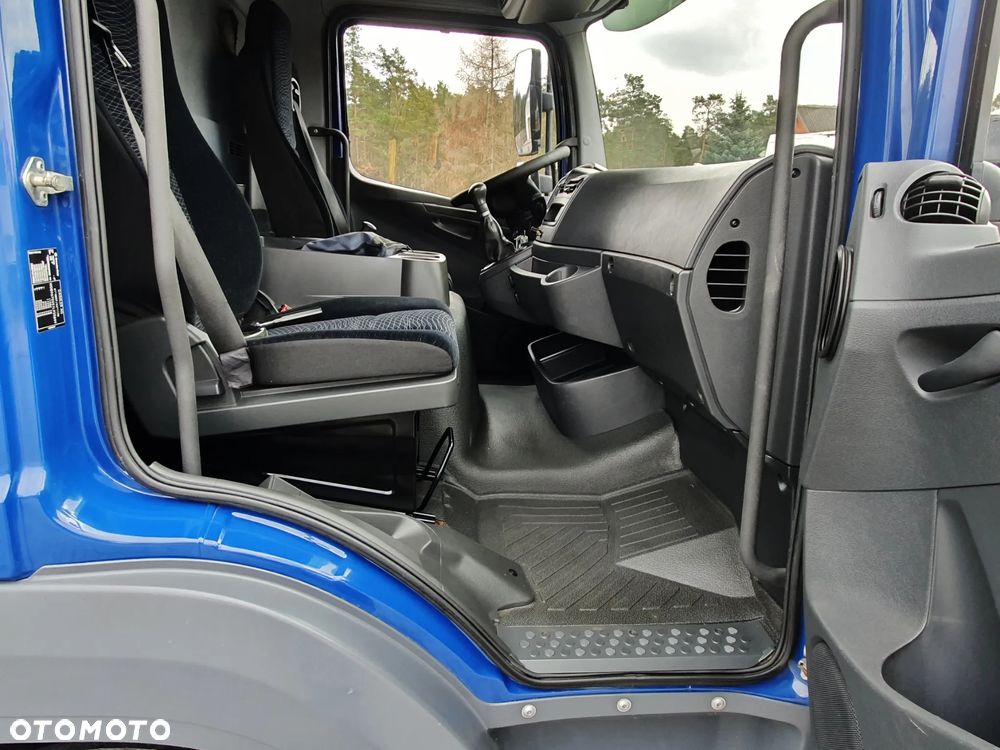 Mercedes-Benz ATEGO 1223 CHŁODNIA THERMO KING -30 +30*C / WINDA BAR - 29