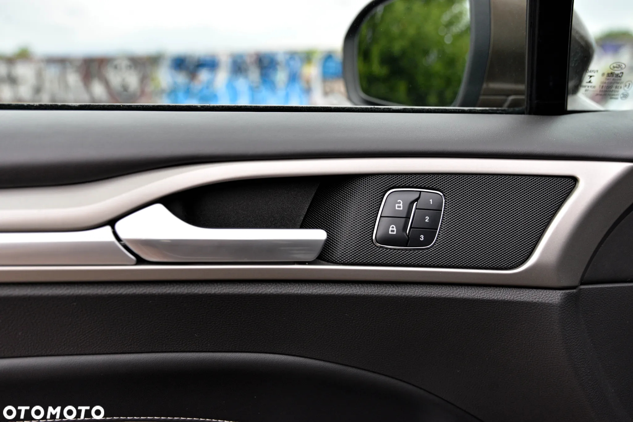 Ford Mondeo - 22