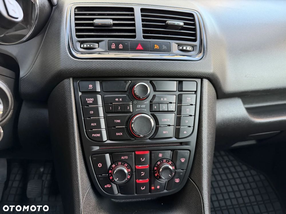 Opel Meriva - 32