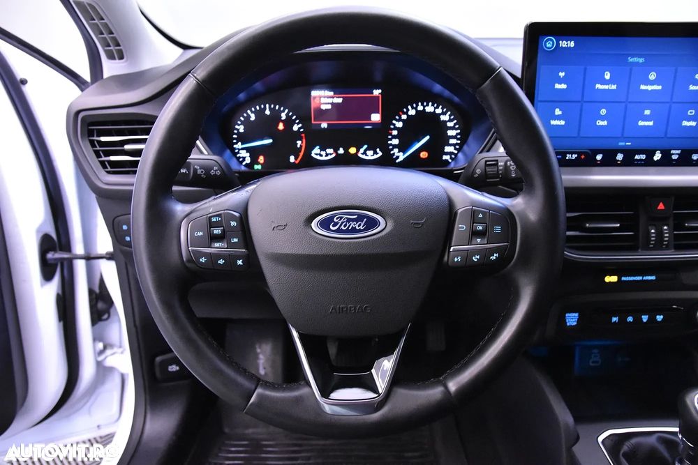 Ford Focus 1.0 EcoBoost Titanium - 12