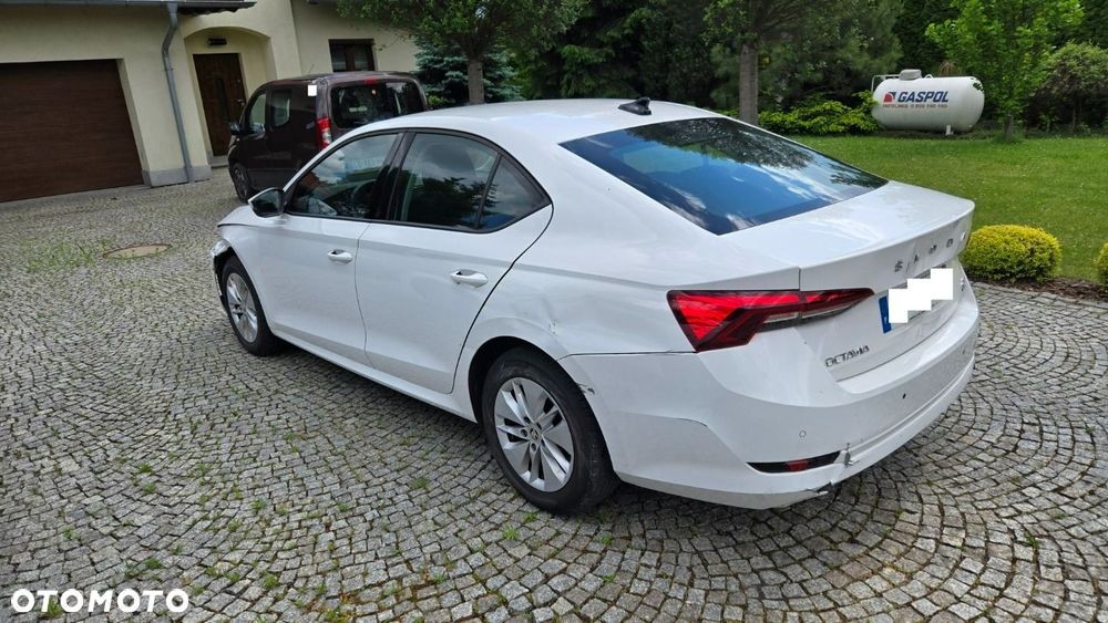 Skoda Octavia - 3