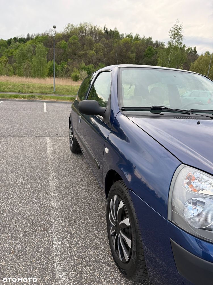 Renault Clio 1.2 Campus Authentique - 10