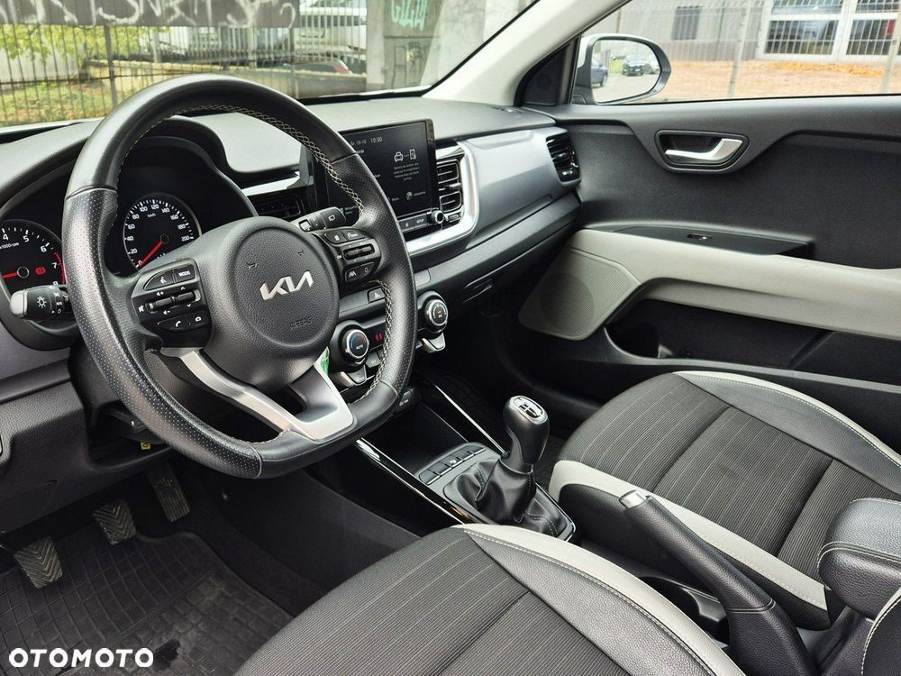 Kia Stonic 1.0 T-GDI L - 11