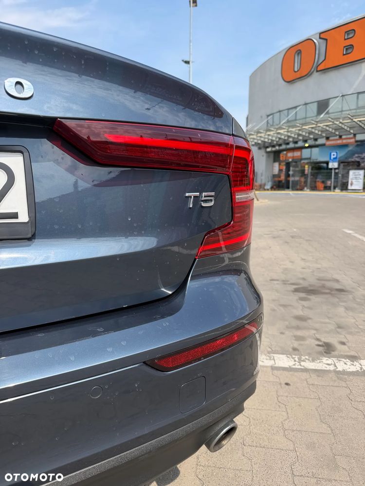 Volvo S60 T5 Momentum Pro - 13