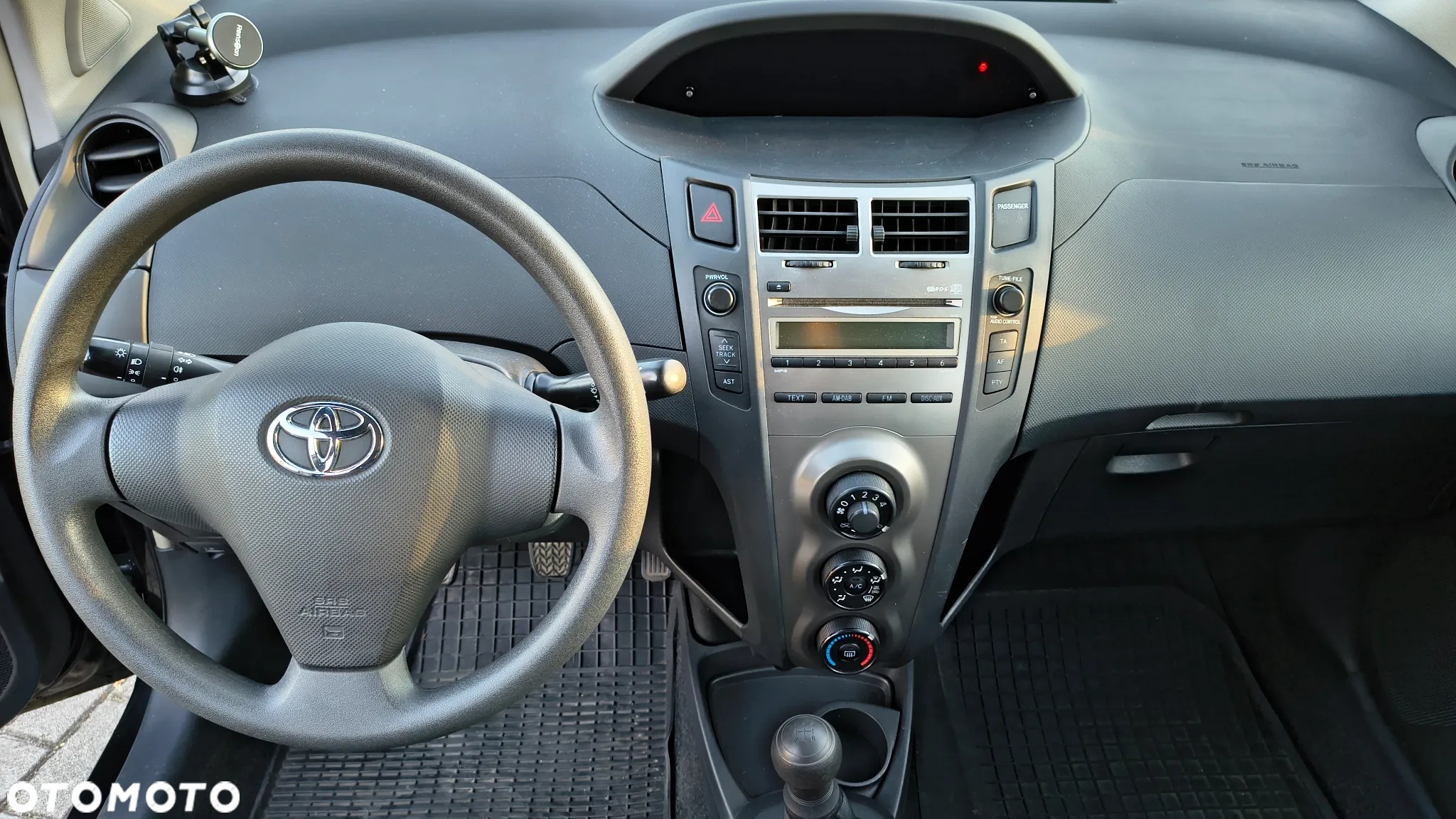 Toyota Yaris 1.0 Active - 15