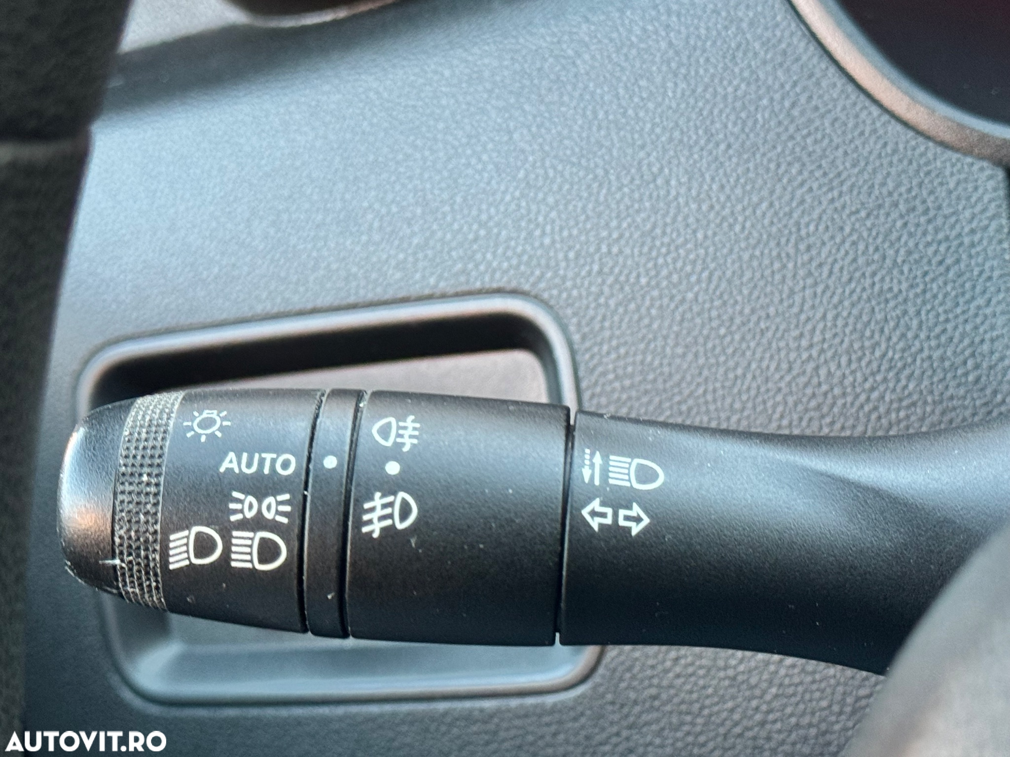 Dacia Duster Blue dCi 115 4WD Prestige - 32