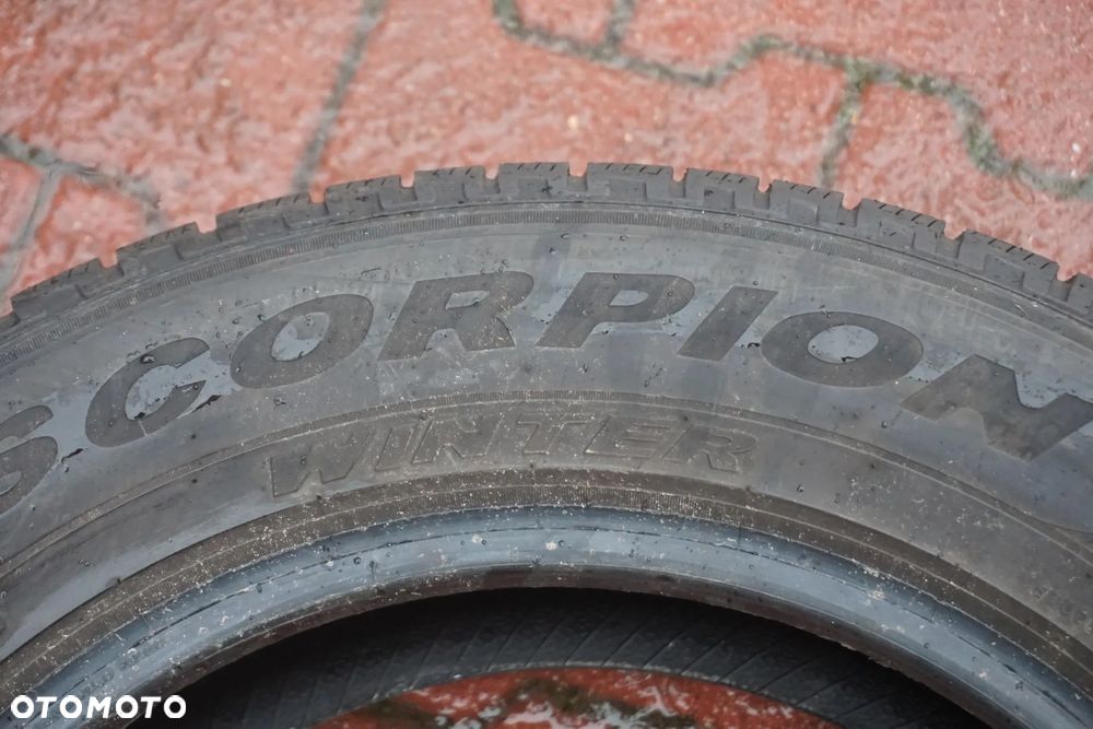215 65 17 Pirelli Scorpion Winter - 7