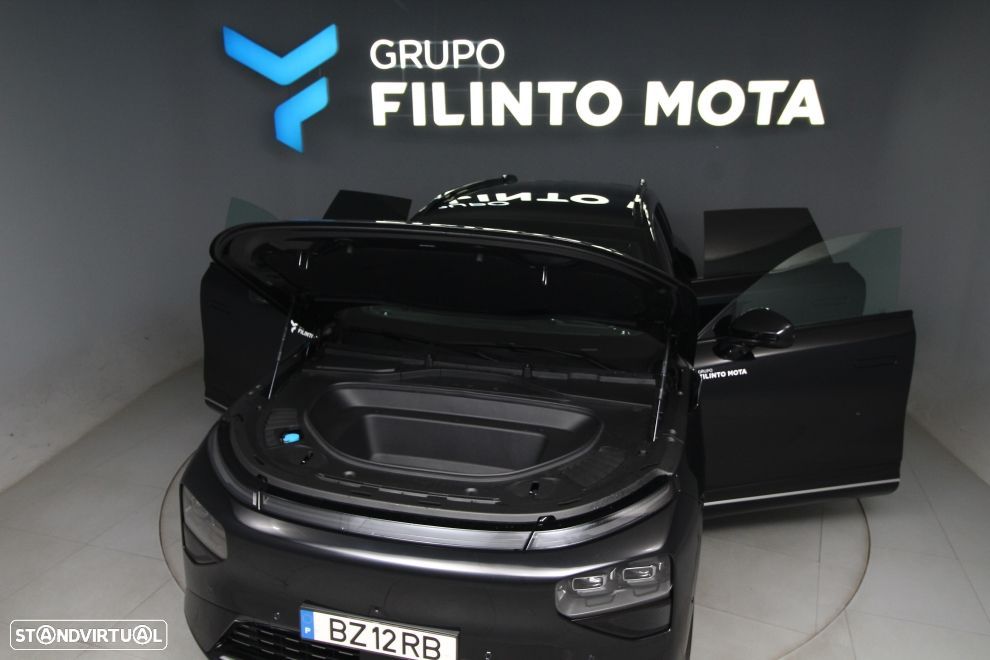 Xpeng G9 93.1 kWh AWD Performance - 14