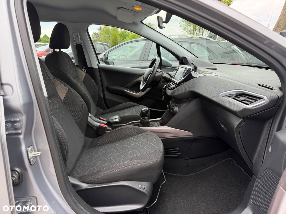 Peugeot 2008 - 18