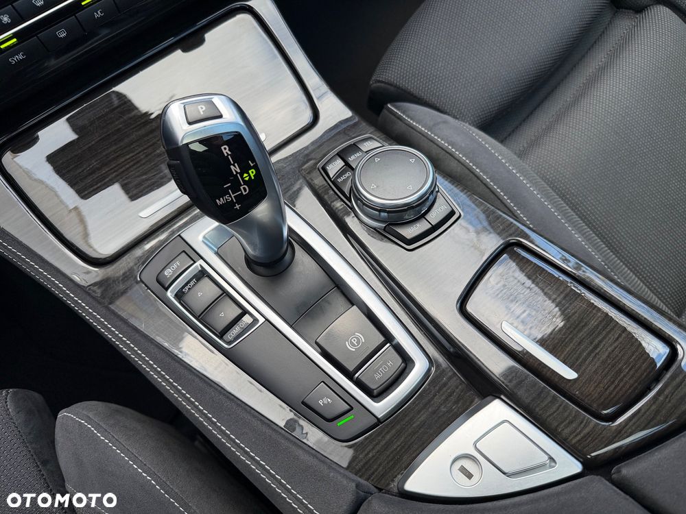 BMW Seria 5 520d M Sport Edition - 30