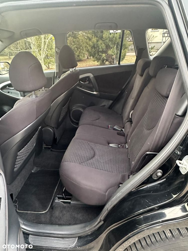 Toyota RAV4 - 14